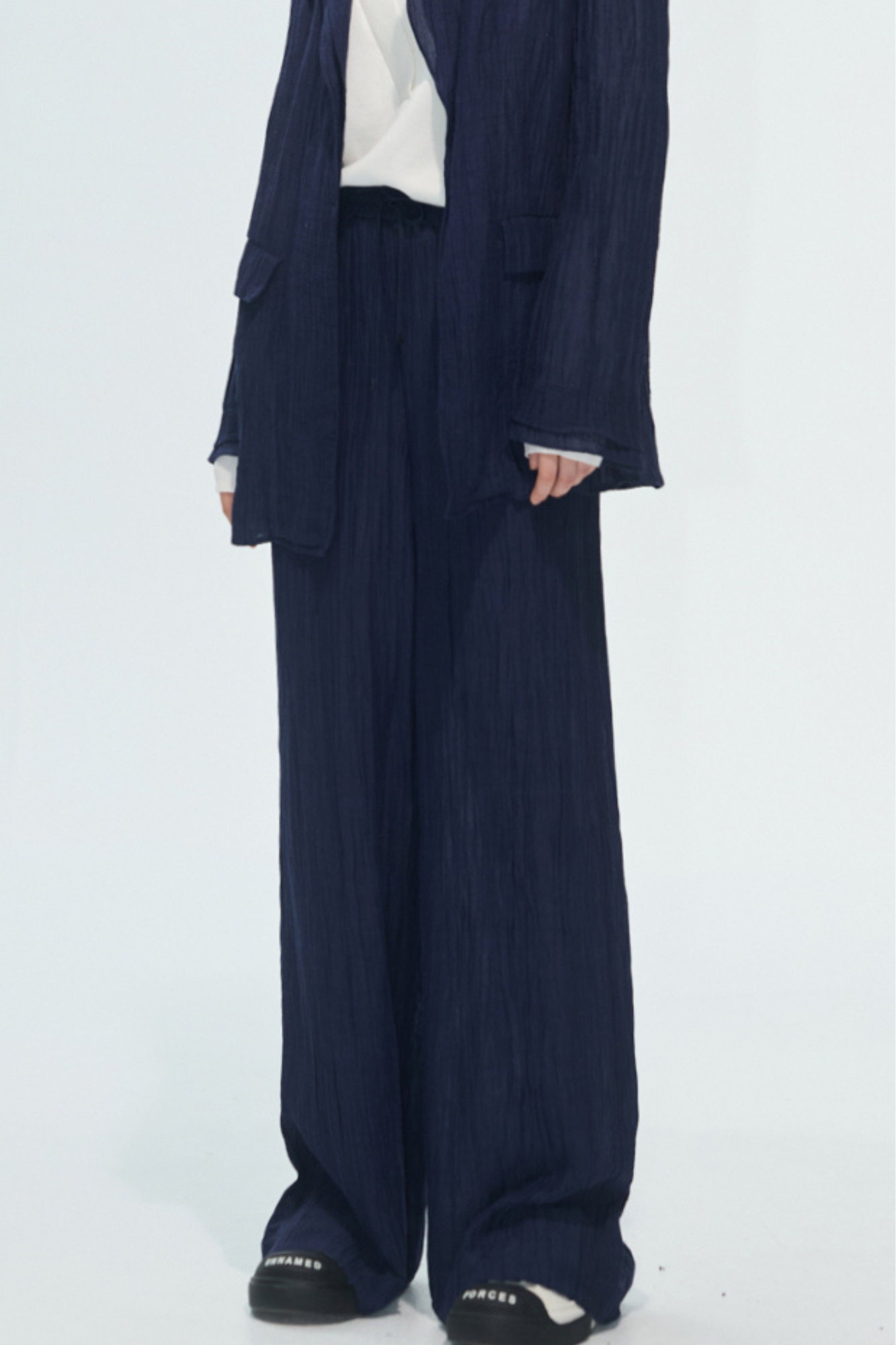 鬆弛感皺皺質感鬆緊長褲 全館商品|❤️週週新品 | New|▶十月份◀ 25AW|1016 • Greyed Blues|下著 | Bottoms|長褲 • 寬褲