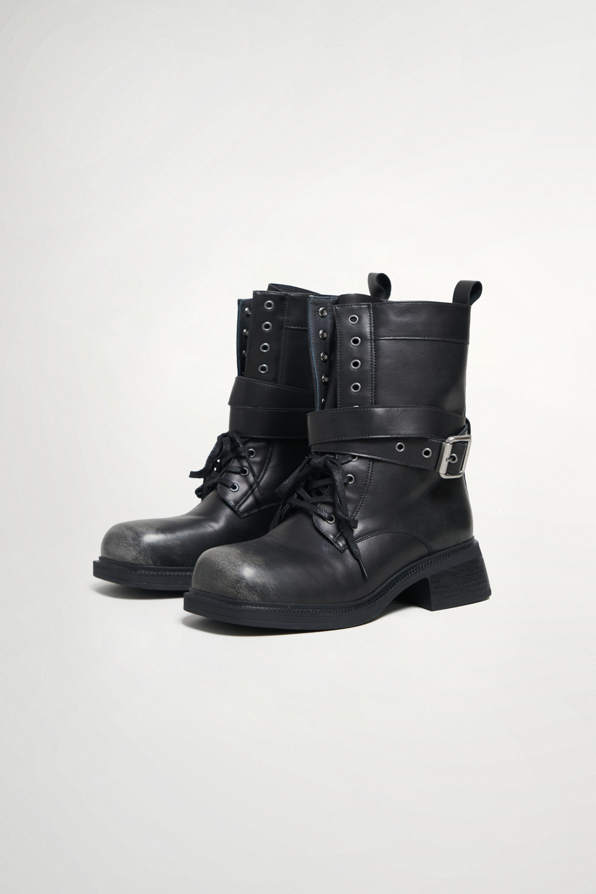 復古方頭騎士短靴 - 神祕純黑, 37 1016 • Greyed Blues|全館商品|時尚 Fashion|通勤 Workwear|❤️週週新品 | New|▶十月份◀ 25AW|精品 | Accessories|鞋類