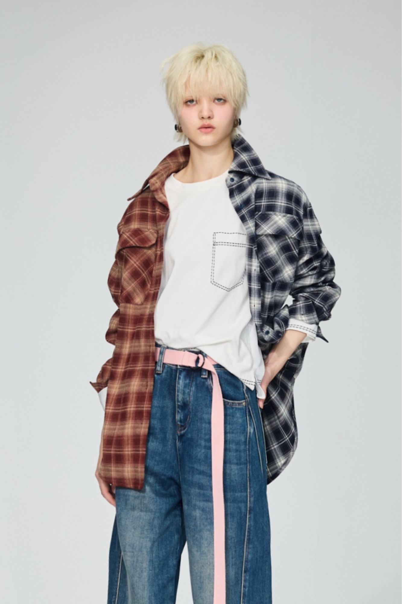 冷焰對比拼色格絨長袖襯衫 - 寧靜黛藍, 36 ⭐主題穿搭推薦⭐|➤中性帥氣系列|❤️週週新品 | New|▶十二月份◀ 25AW|1225 • Still Green|上著 | Tops|五、七分袖 • 長袖上衣|襯衫