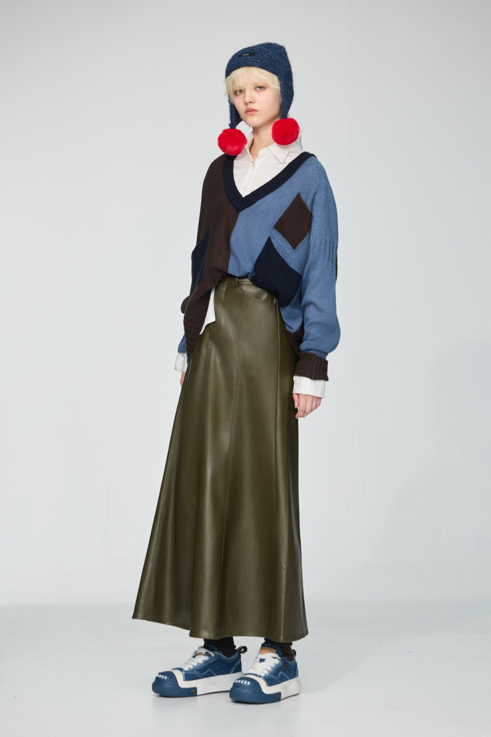 夜色墨綠仿皮剪接長裙 - 霧柔墨綠, 36 ⭐主題穿搭推薦⭐|➤中性帥氣系列|❤️週週新品 | New|▶十二月份◀ 25AW|1225 • Still Green|下著 | Bottoms|長裙 • 短裙