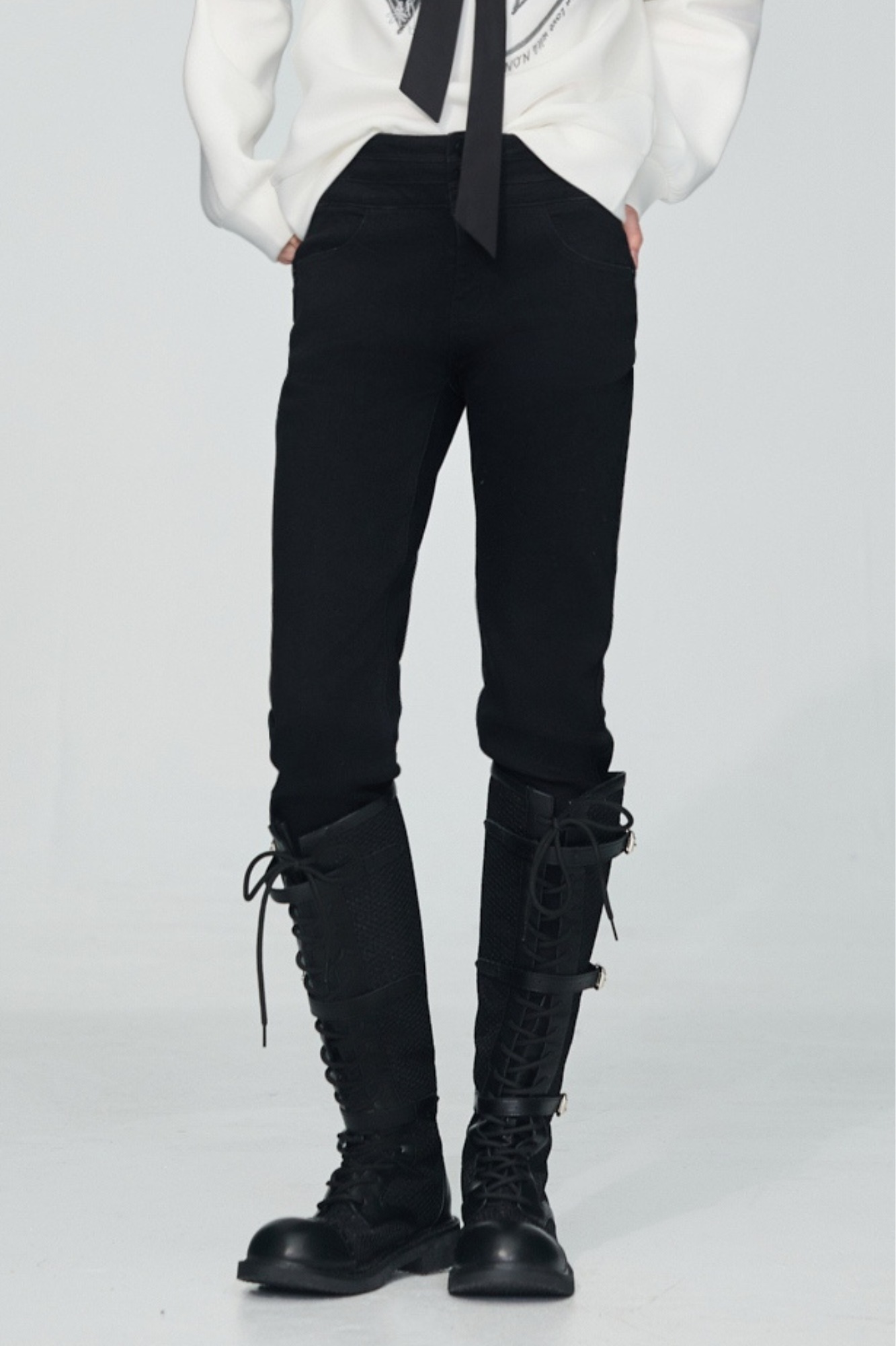 夜幕深黑腰頭剪接合身長褲 - 神祕純黑, 36 ❤️週週新品 | New|▶十二月份◀ 25AW|1225 • Still Green|下著 | Bottoms|長褲 • 寬褲