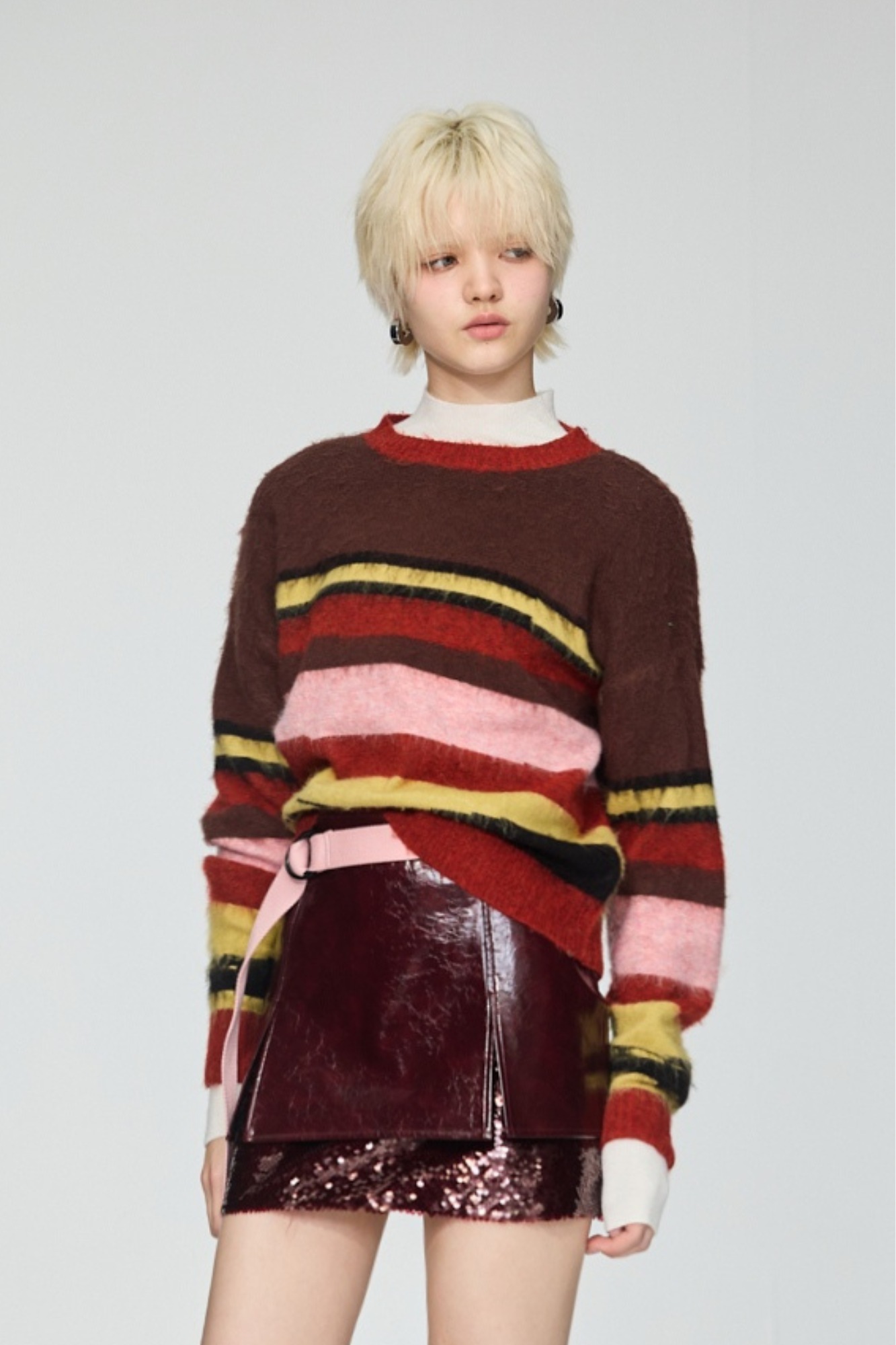 暖紅醇棕不規則條紋毛織上衣 - 古樸咖啡, 36 ❤️週週新品 | New|▶十二月份◀ 25AW|1225 • Still Green|上著 | Tops|五、七分袖 • 長袖上衣|針織 • 毛衣