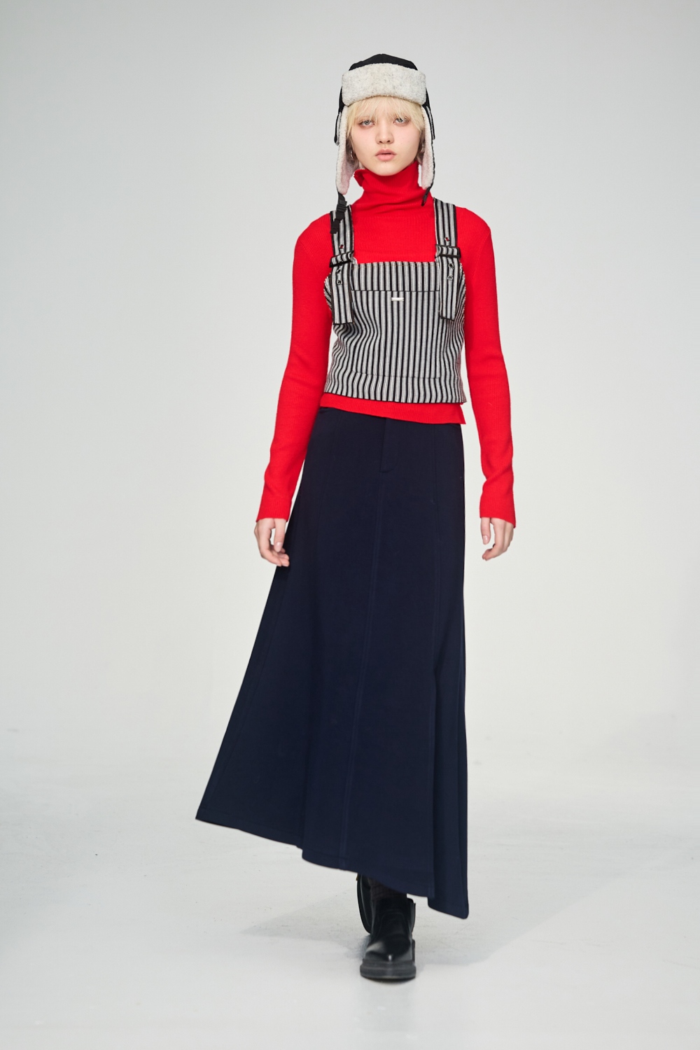 雲白藍調條紋吊帶背心 ▶一月份◀ 25AW|0101 • Lavender Ease|❤️週週新品 | New|上著 | Tops|背心 • 細肩帶