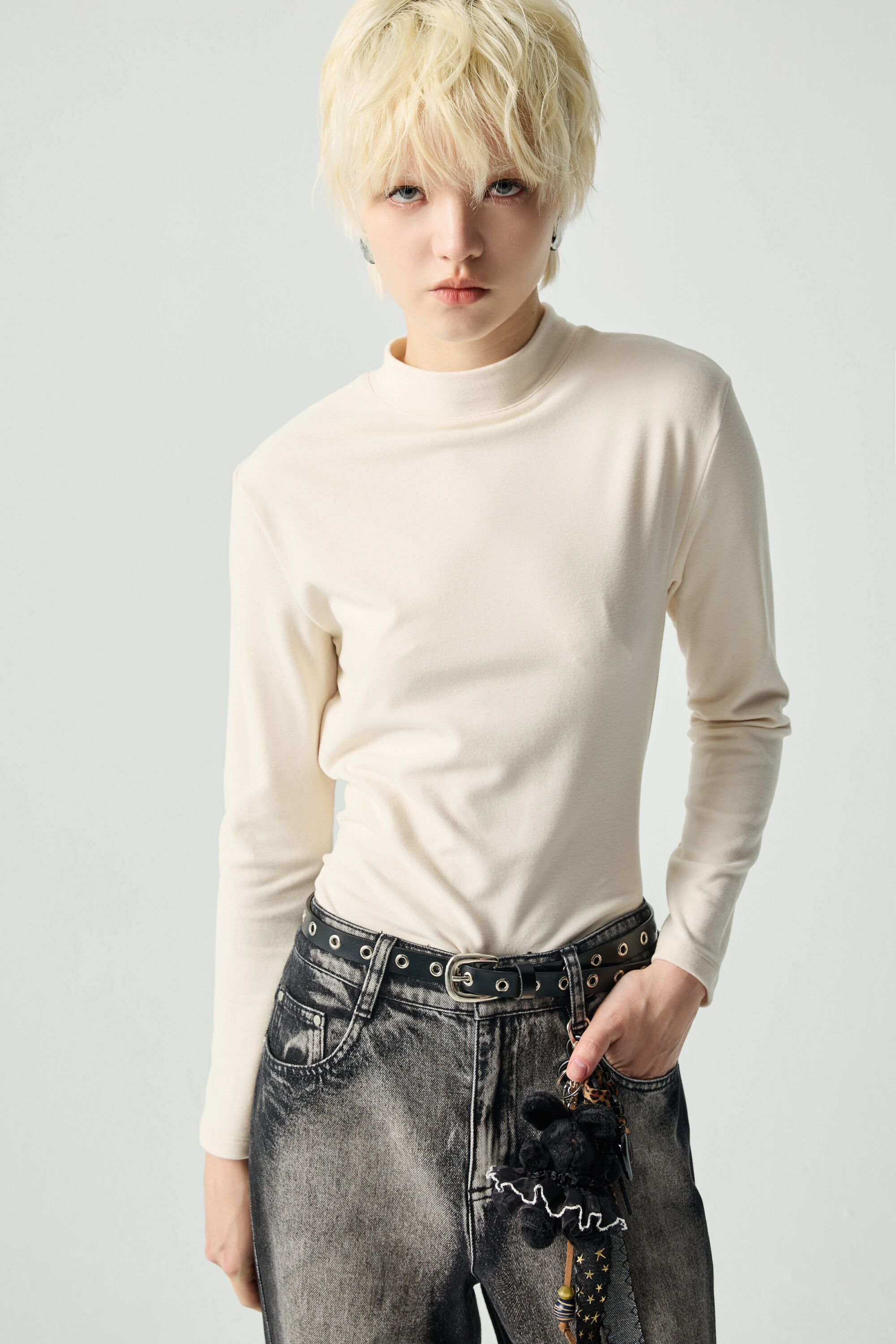 簡約日常小高領磨毛上衣 - 奶油杏色, F ▶一月份◀ 25AW|0101 • Lavender Ease|❤️週週新品 | New|上著 | Tops|五、七分袖 • 長袖上衣