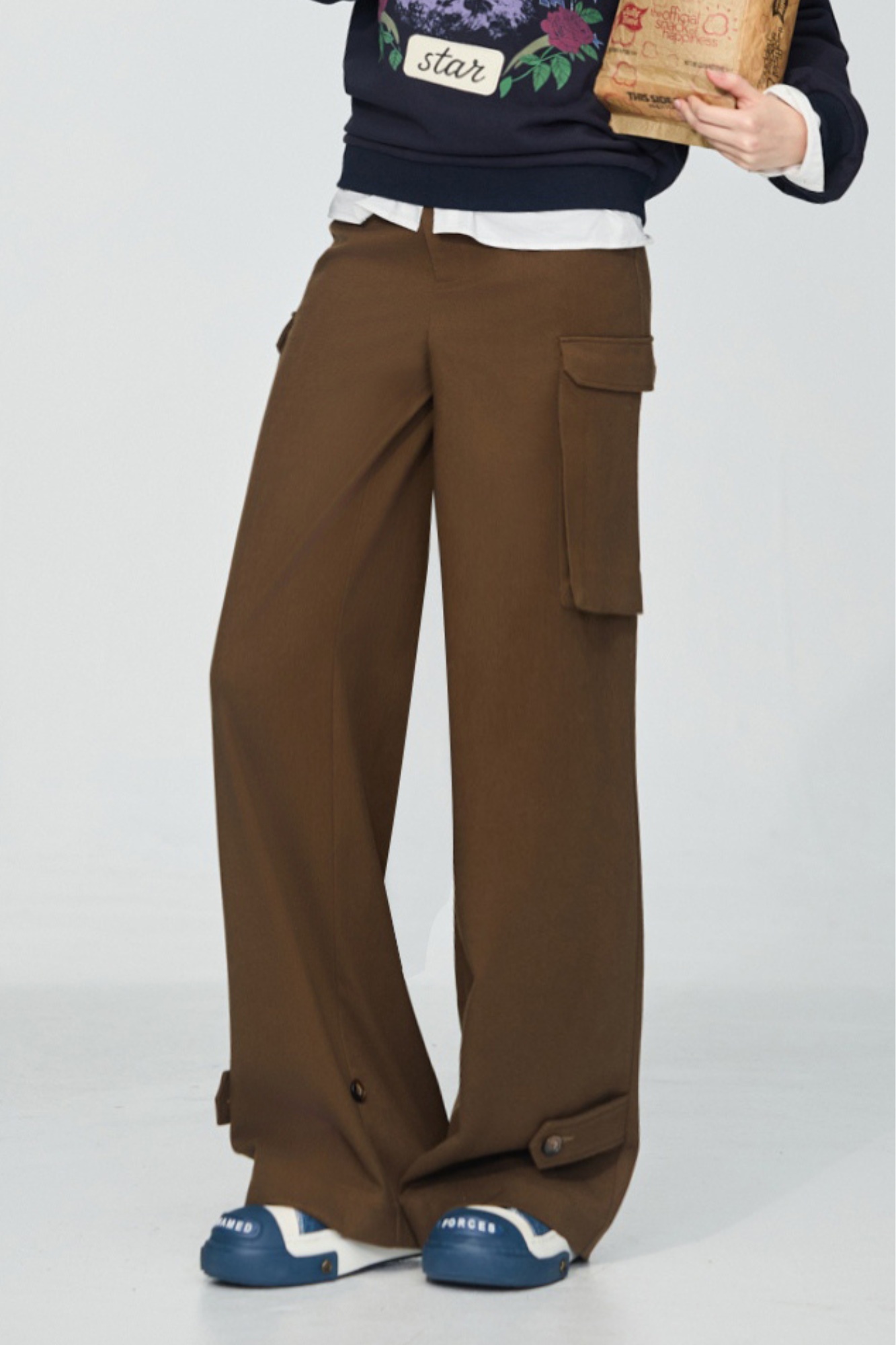 巧克暖光側邊雙立體大口袋長褲 - 古樸咖啡, 36 ▶一月份◀ 25AW|0101 • Lavender Ease|❤️週週新品 | New|下著 | Bottoms|長褲 • 寬褲