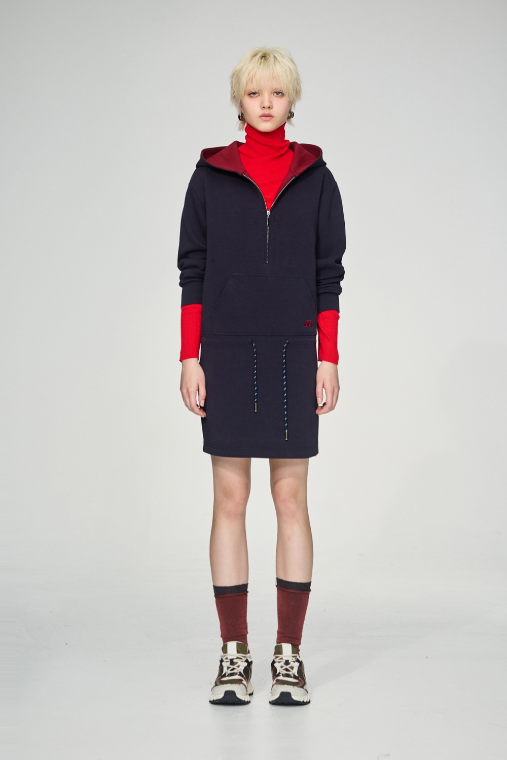 深藍夢境低腰剪接連帽洋裝 - 深邃藏藍, 36 ▶一月份◀ 25AW|0101 • Lavender Ease|❤️週週新品 | New|連身 | Jumpsuits