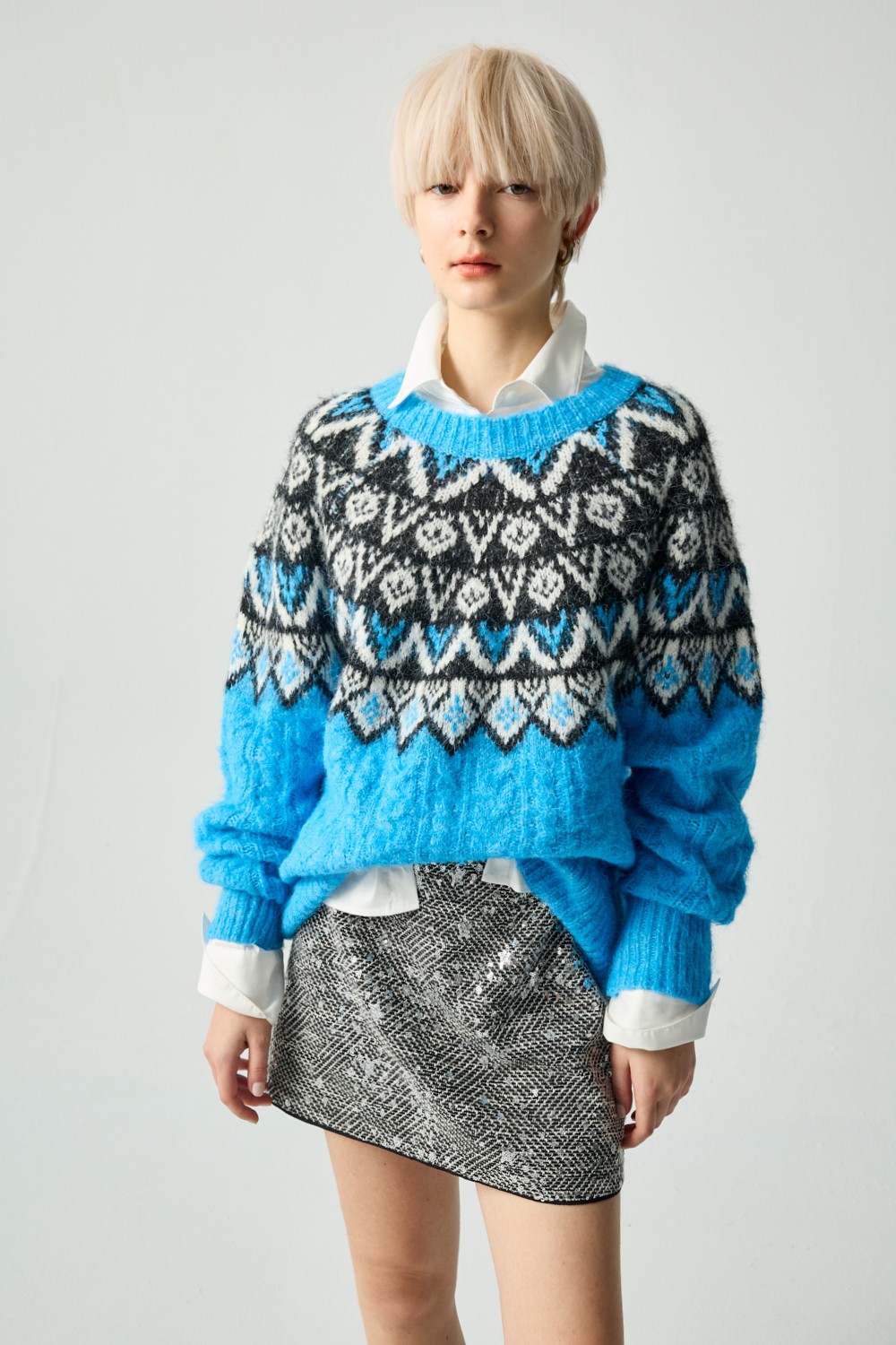 晨光霜藍小圓領圖騰毛織上衣 - 清新蔚藍, 36 0115 • Still in Blue|❤️週週新品 | New|▶一月份◀ 25AW|上著 | Tops|五、七分袖 • 長袖上衣|針織 • 毛衣