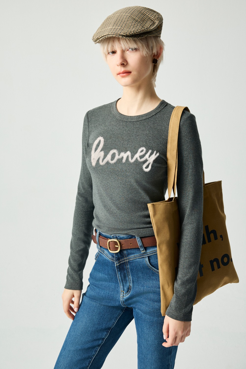 城市夜城特殊繡花圓領上衣 - 银河灰, 36 ❤️週週新品 | New|▶一月份◀ 25AW|0121 • Midnight Lilac|上著 | Tops|五、七分袖 • 長袖上衣