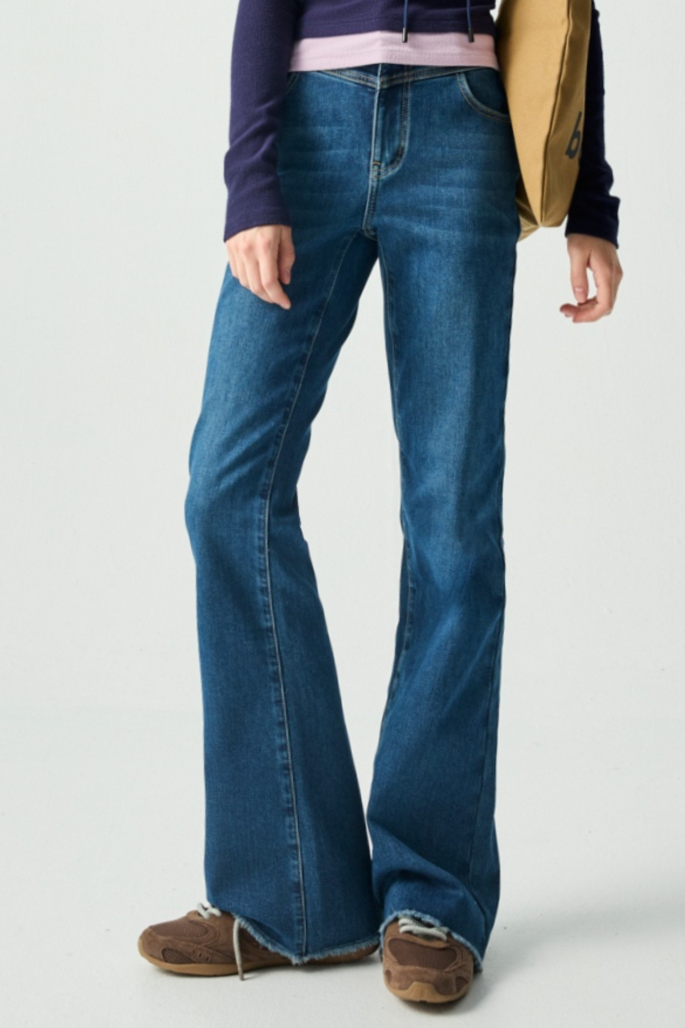 柔展丹寧內刷毛不收邊牛仔褲 - 寧靜黛藍, 38 ❤️週週新品 | New|▶一月份◀ 25AW|0121 • Midnight Lilac|下著 | Bottoms|長褲 • 寬褲|牛仔丹寧