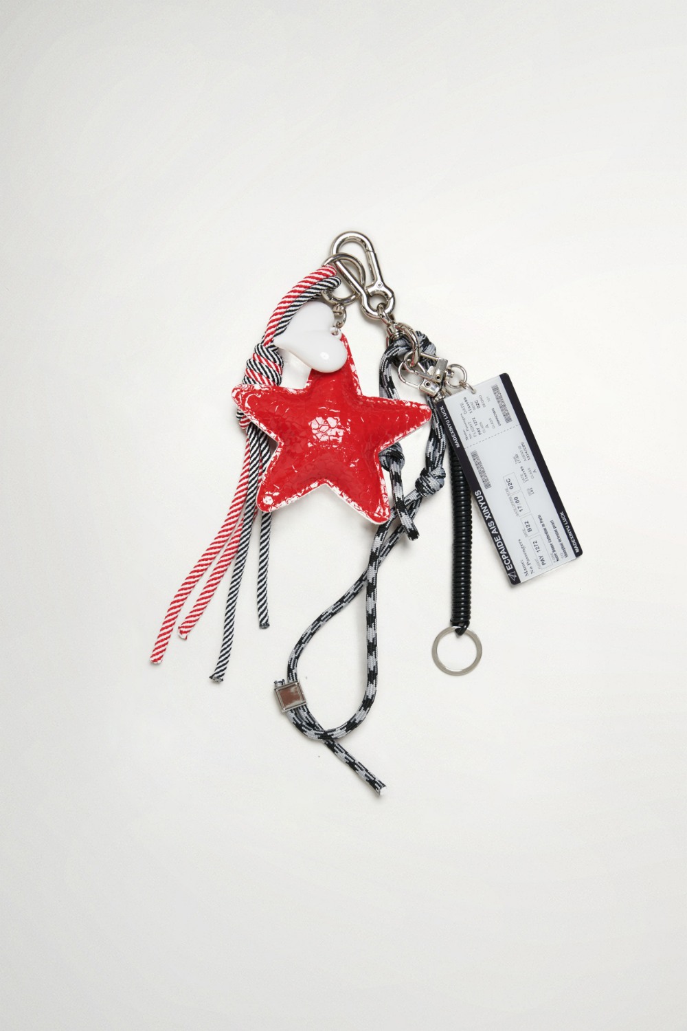 星星造型吊飾 - 耀眼赤紅, F 0128 • Red in Motion|❤️週週新品 | New|▶一月份◀ 25AW