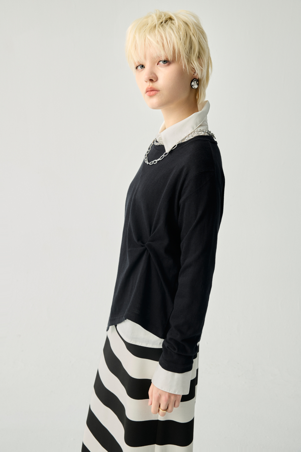 休閒扭轉休閒上衣 - 神祕純黑, 36 ❤️週週新品 | New|▶二月份◀ 26SS|0226 • City Lights|上著 | Tops|五、七分袖 • 長袖上衣