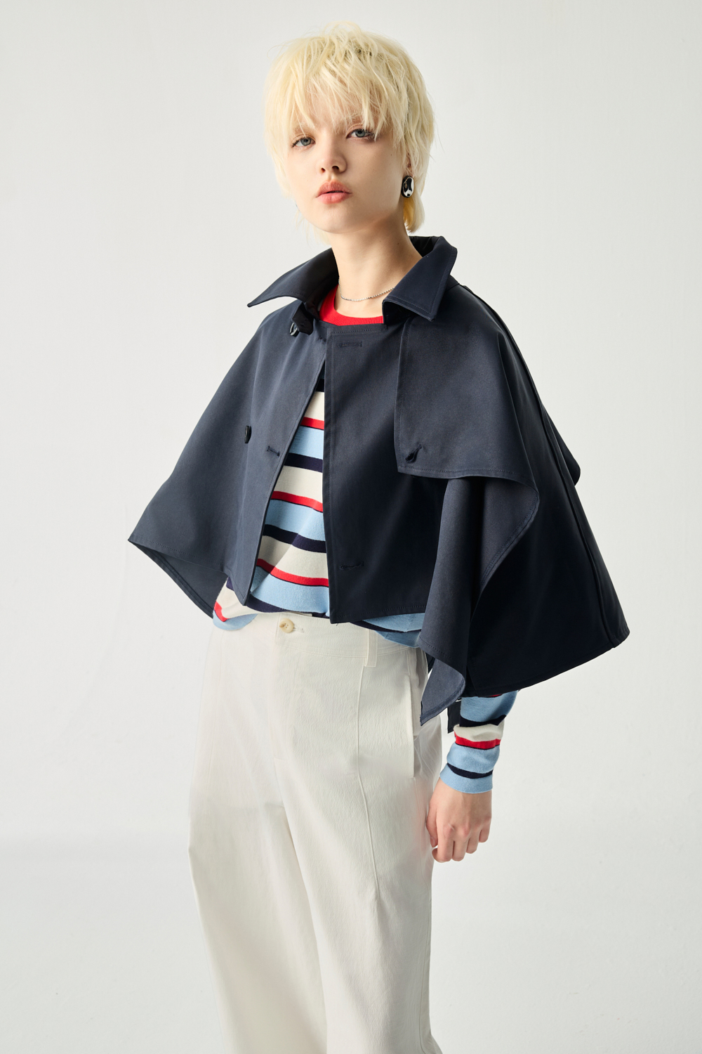 靛夜設計感斗篷外套 - 深邃藏藍, 36 ❤️週週新品 | New|▶二月份◀ 26SS|0209 • Daily Rhythm|外衣 | Outwears|夾克 • 短外套|大衣 • 風衣