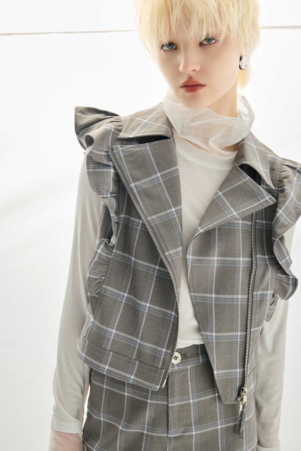 知性點綴荷葉邊背心式外套 ❤️週週新品 | New|▶二月份◀ 26SS|0209 • Daily Rhythm|上著 | Tops|無袖 • 短袖上衣|外衣 | Outwears|背心