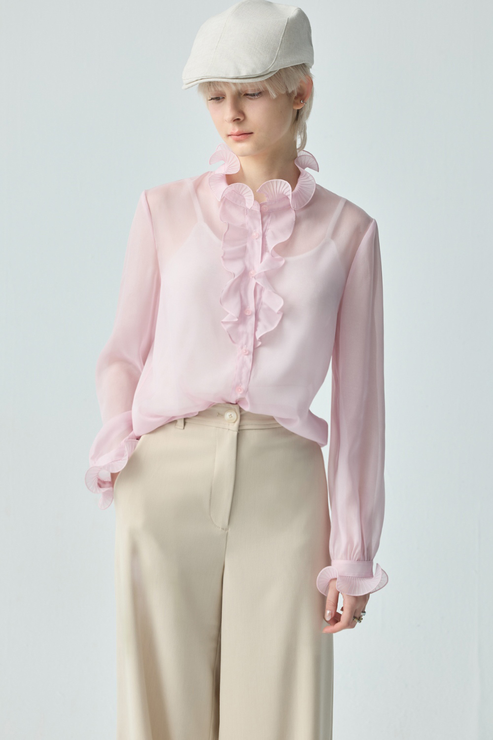 歲月流轉荷葉立領長袖上衣 - 古典藕粉, 36 0319 • Light & Lovely|❤️週週新品 | New|▶三月份◀ 26SS|上著 | Tops|五、七分袖 • 長袖上衣|襯衫