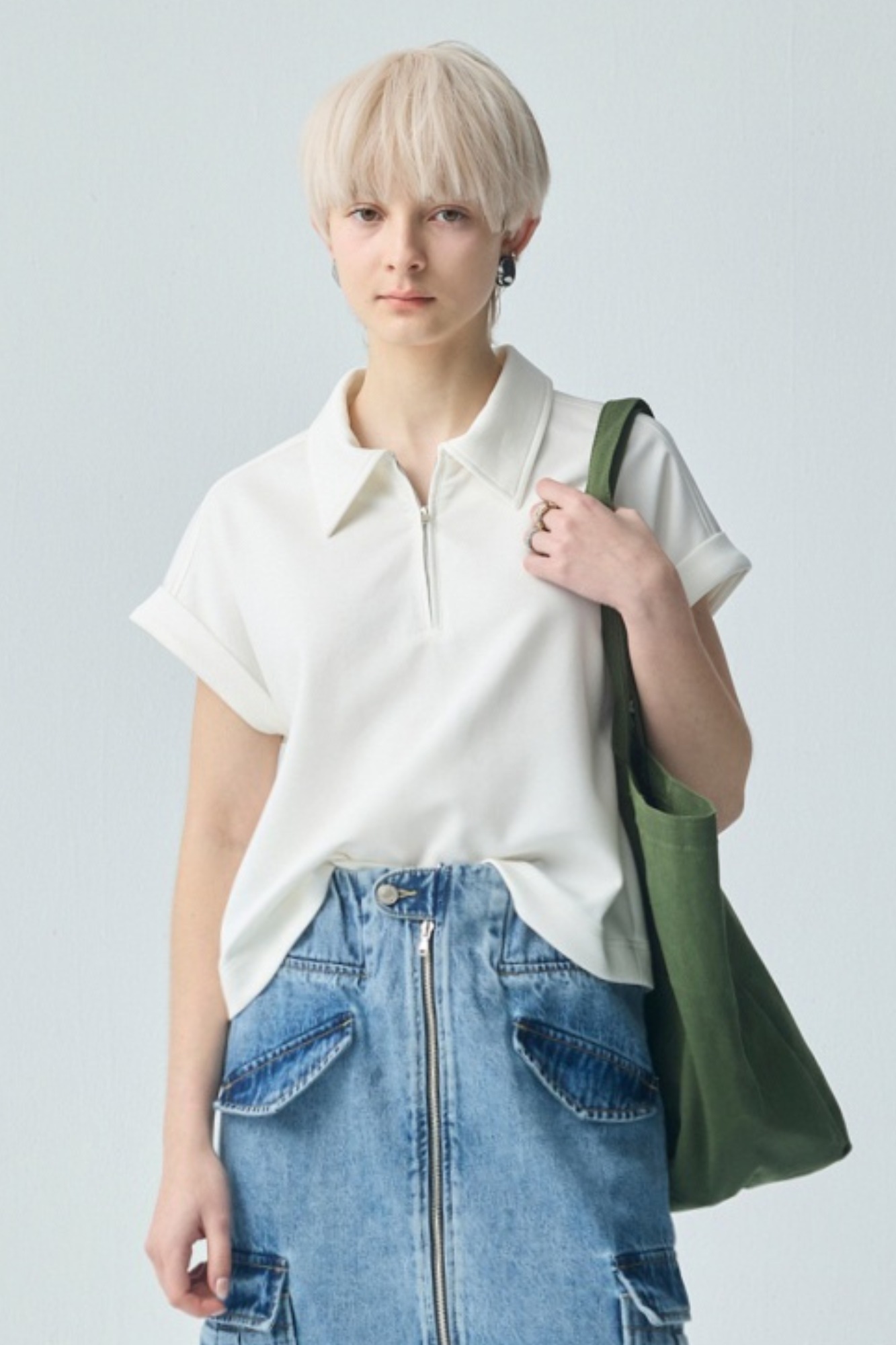 平行日光半開襟拉鍊上衣 ▶三月份◀ 26SS|0305 • Urban Jungle|❤️週週新品 | New|上著 | Tops|無袖 • 短袖上衣