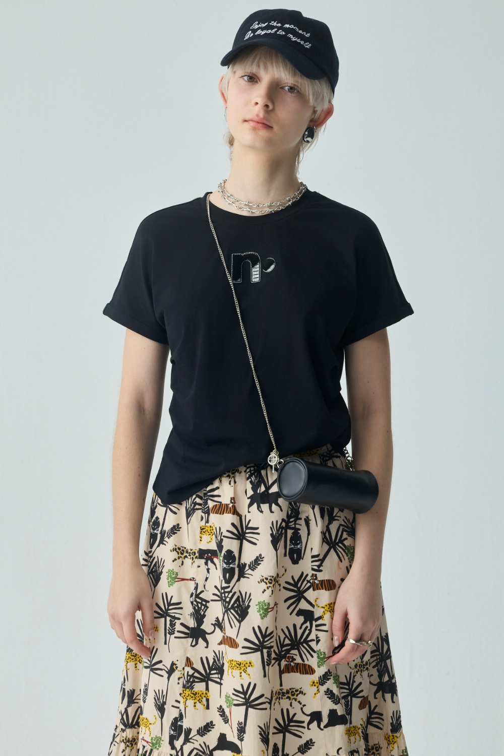 可愛牙刷繡圖圓領上衣 - 神祕純黑, 36 ▶三月份◀ 26SS|0305 • Urban Jungle|❤️週週新品 | New|上著 | Tops|無袖 • 短袖上衣