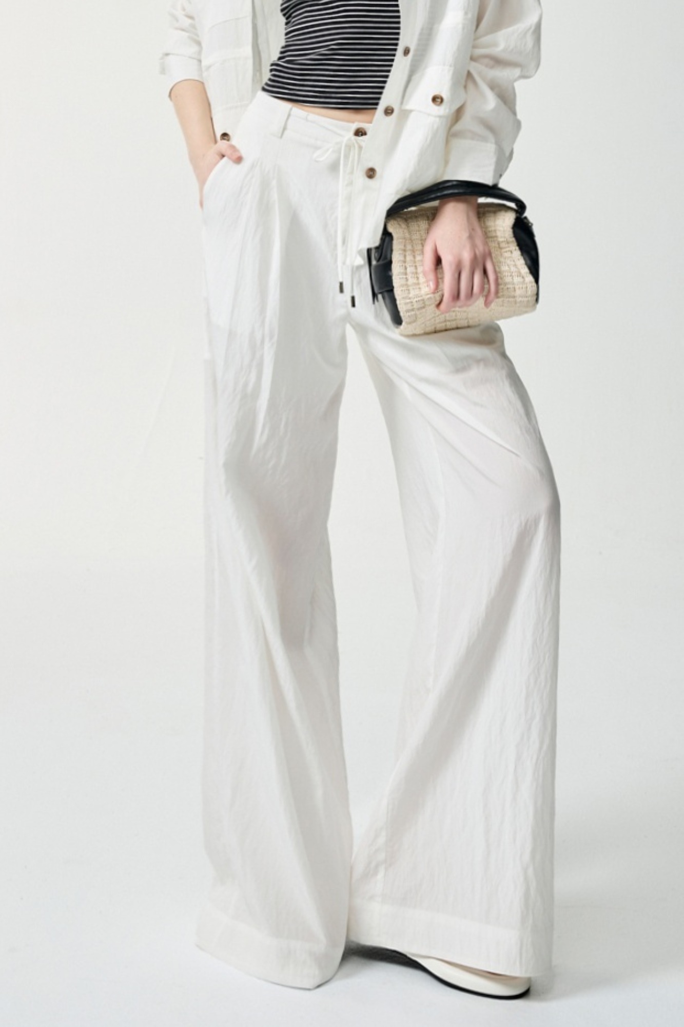 浪漫留白輕薄素面寬褲 - 無瑕純白, 36 0416 • Urban Player|❤️週週新品 | New|▶四月份◀ 26SS|下著 | Bottoms|長褲 • 寬褲