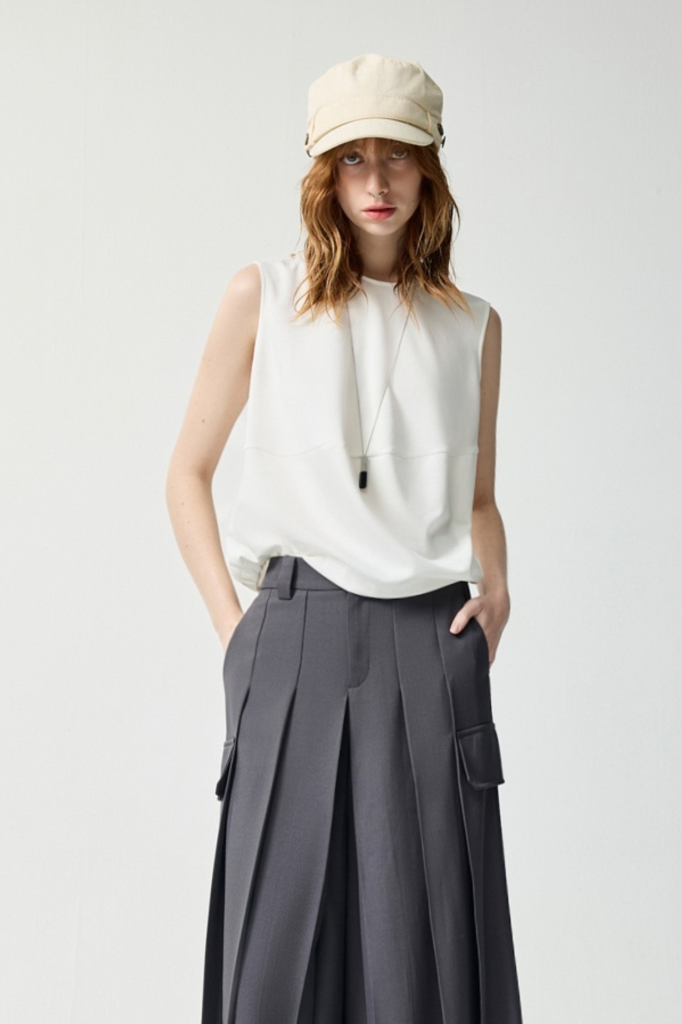 靈魂漫步素面剪接造型上衣 - 無瑕純白, 36 ❤️週週新品 | New|▶四月份◀ 26SS|0423 • Quiet form|上著 | Tops|無袖 • 短袖上衣