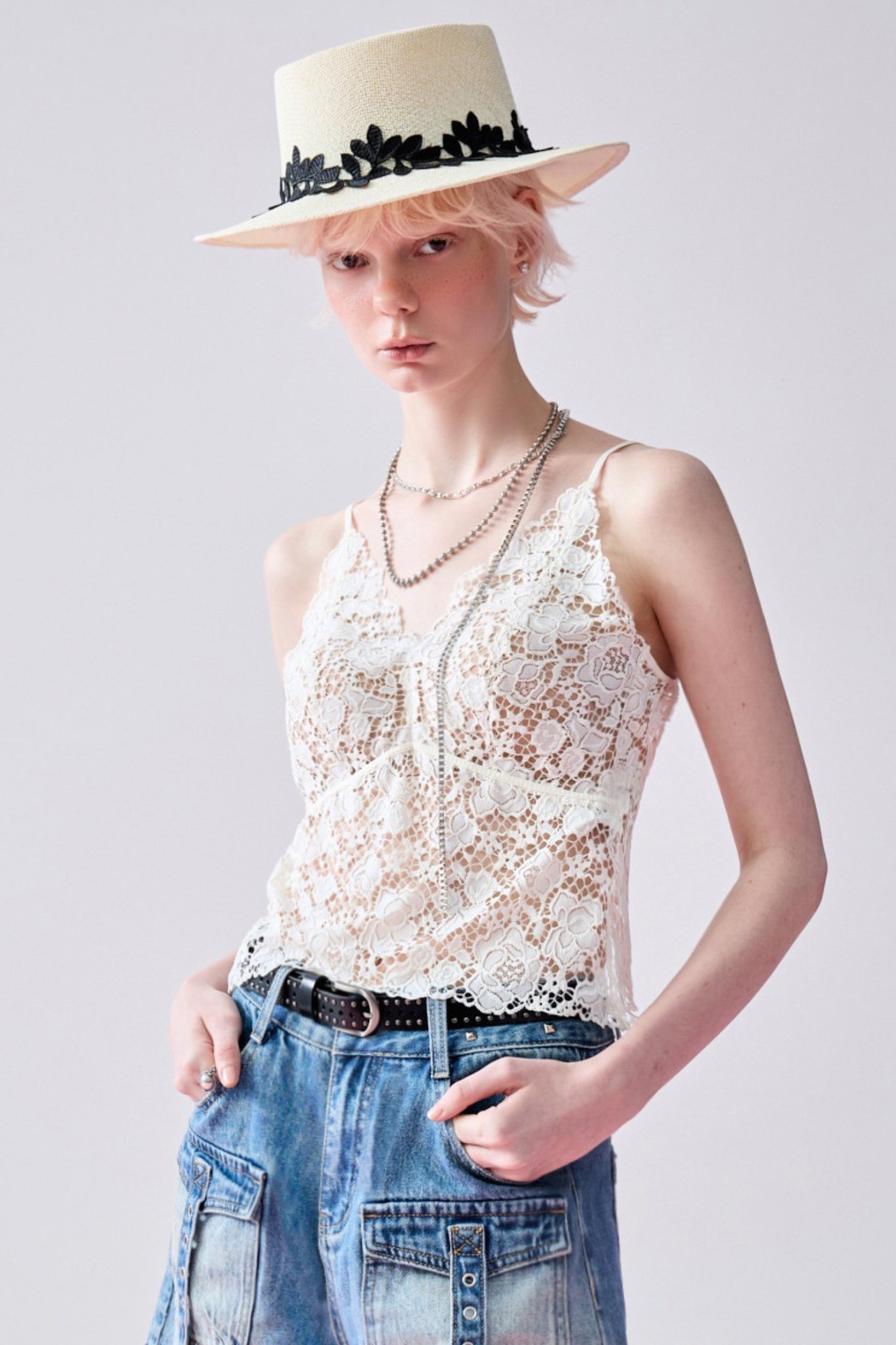 小性感蕾絲背交叉bra top - 無瑕純白, 36 ❤️週週新品 | New|▶七月份◀ 26SS|0723 • Refined Mood|上著 | Tops|無袖 • 短袖上衣|背心 • 細肩帶|蕾絲