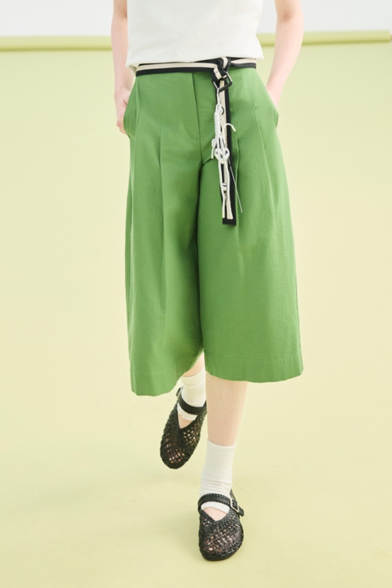休閒質感撞色鈕扣打摺八分褲 - 平靜翠綠, 36 0730 • Summer Breeze|❤️週週新品 | New|▶七月份◀ 26SS|下著 | Bottoms|長褲 • 寬褲