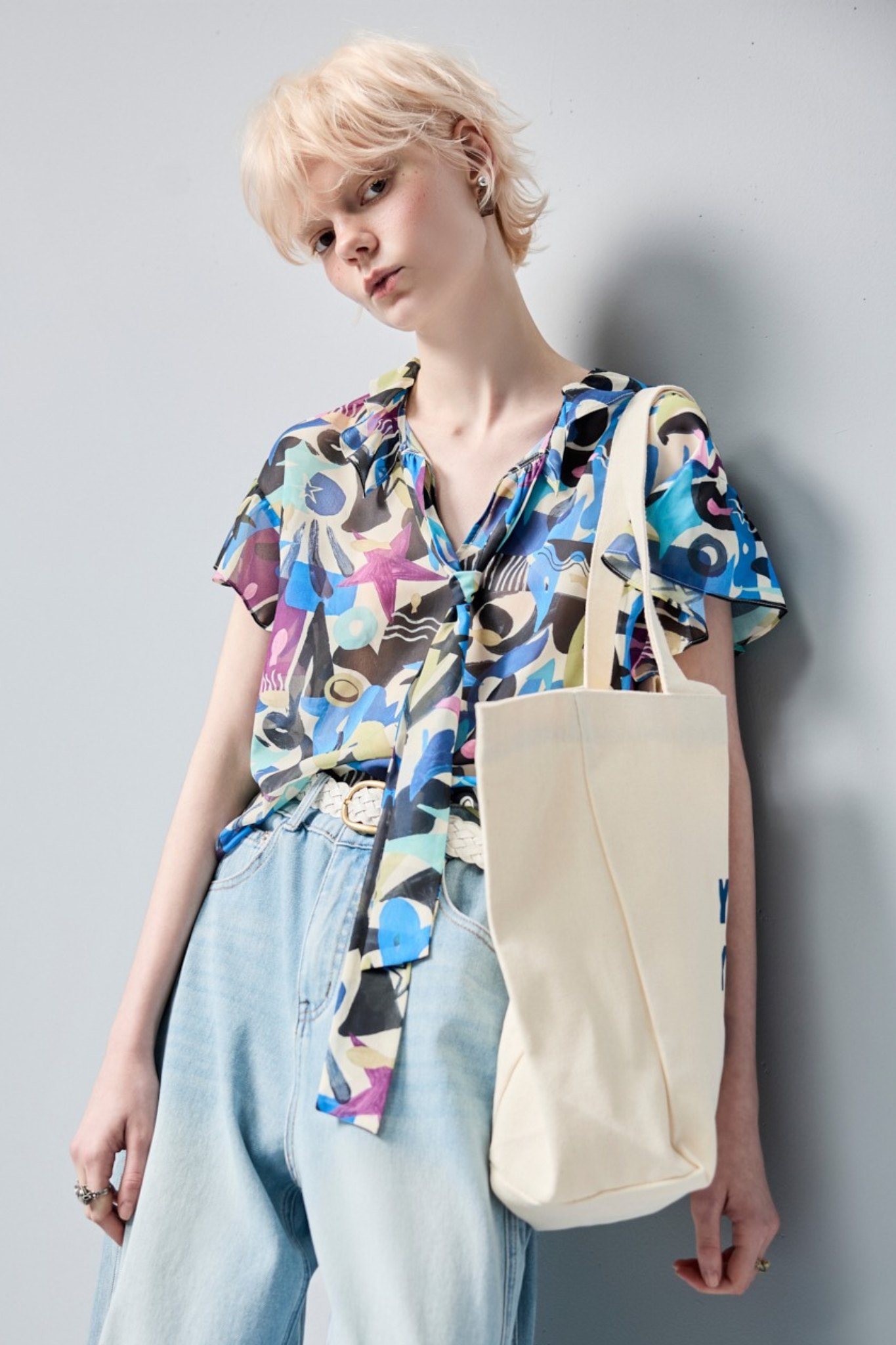 Ocean Stroll藝術印花綁帶上衣 - 清新蔚藍, 36 ❤️週週新品 | New|▶八月份◀ 26AW|0813 • Cut Loose|上著 | Tops|無袖 • 短袖上衣|襯衫
