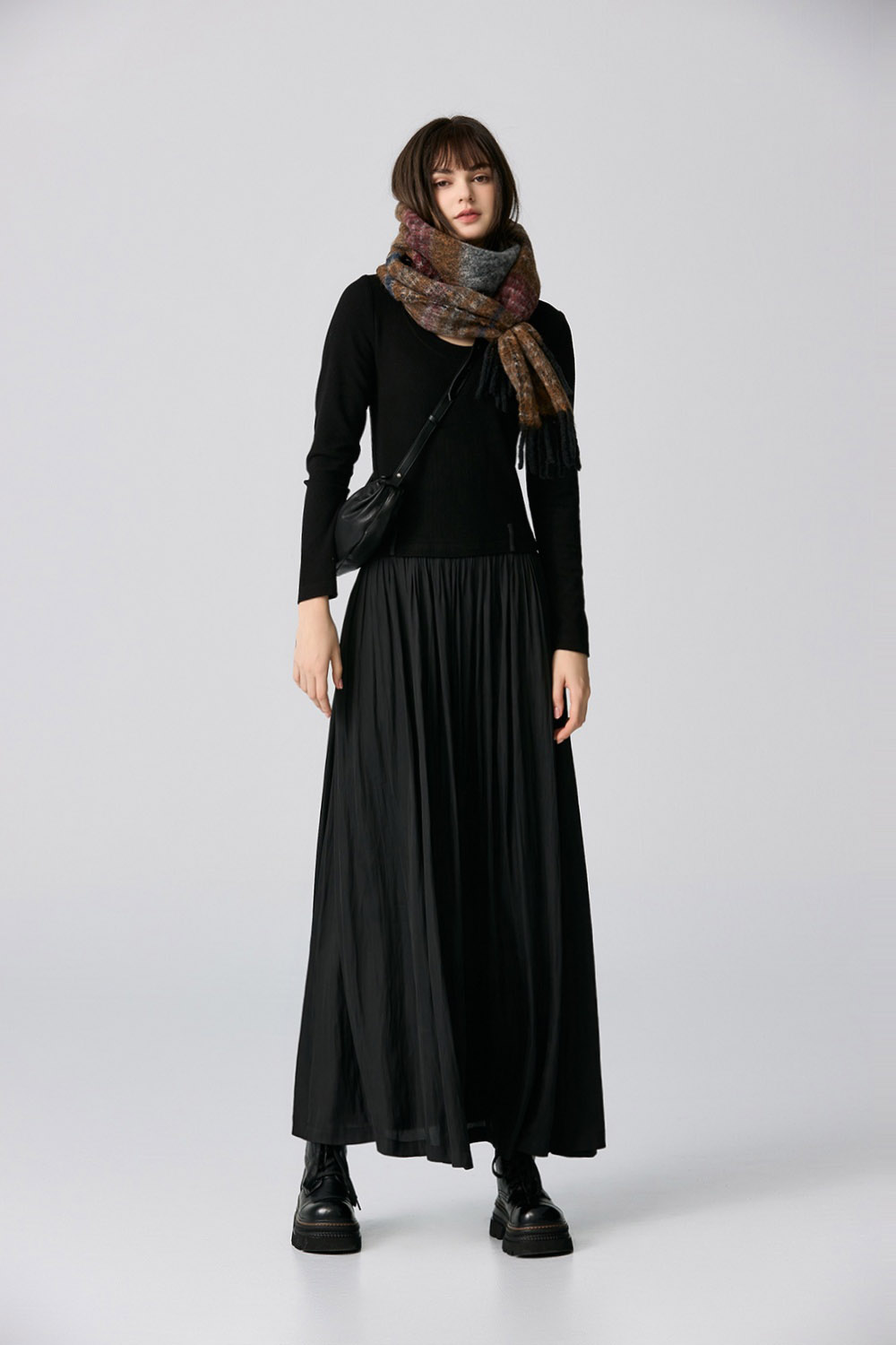 黑夜沉默素面抓褶長洋裝 ❤️週週新品 | New|連身 | Jumpsuits|洋裝 | Dresses|長洋裝
