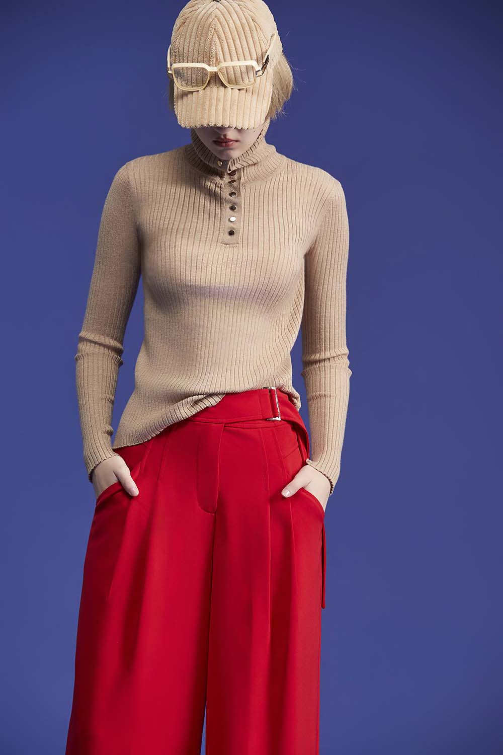 榛果摩卡坑條高領針織毛衣 - 可可卡其, 36 ➤上衣|雙11最殺 最低3折起|全館商品|❤️週週新品 | New|上著 | Tops|五、七分袖 • 長袖上衣|針織 • 毛衣