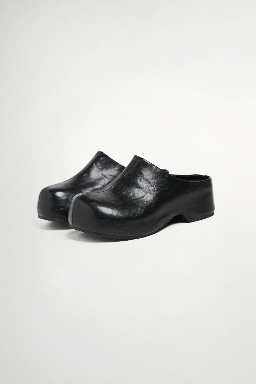 質感簡約穆勒鞋 ❤️週週新品 | New|▶四月份◀ 26SS|0423 • Quiet form|精品 | Accessories|鞋類