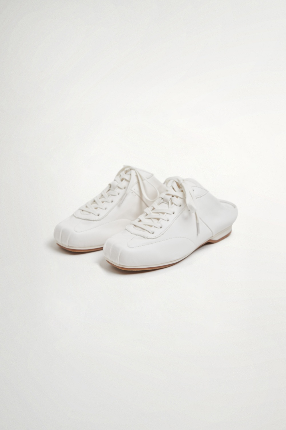 簡約舒適穆勒鞋 ❤️週週新品 | New|▶二月份◀ 26SS|0204 • Spring Overture|精品 | Accessories|鞋類