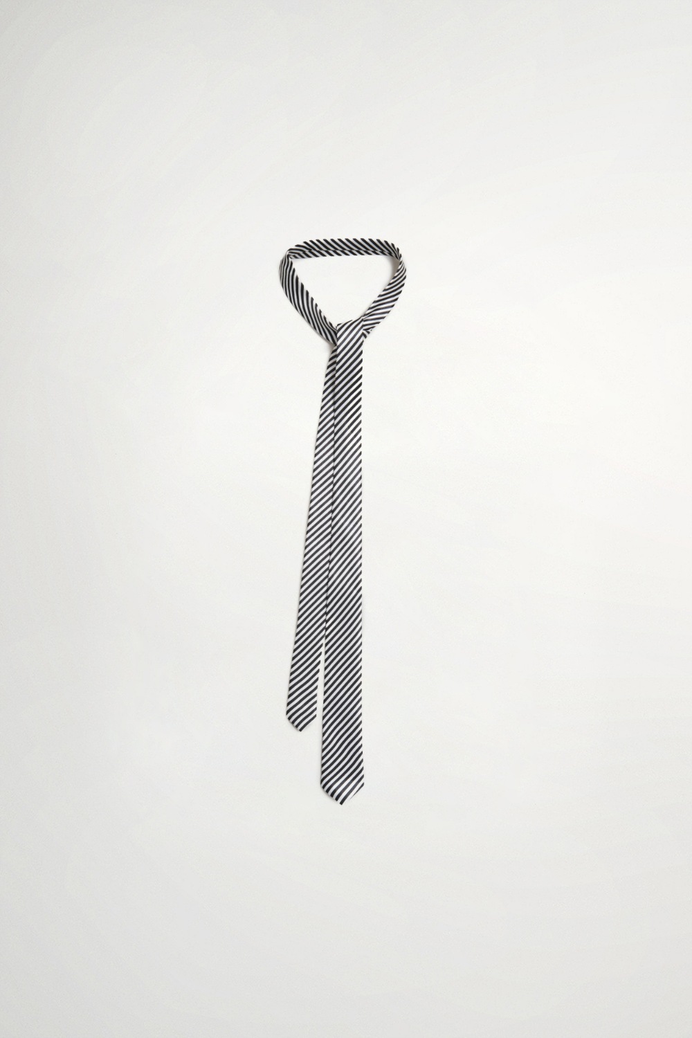 摩登黑白配條領帶 精品 | Accessories