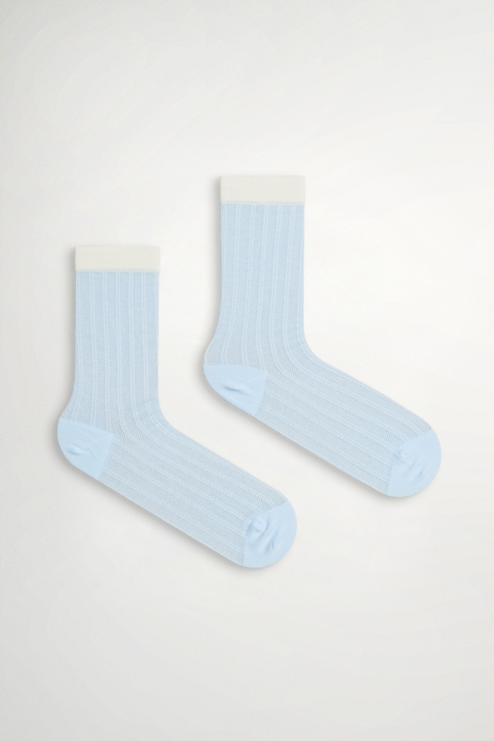 簡約透透中筒襪 - 清新蔚藍 精品 | Accessories|襪子