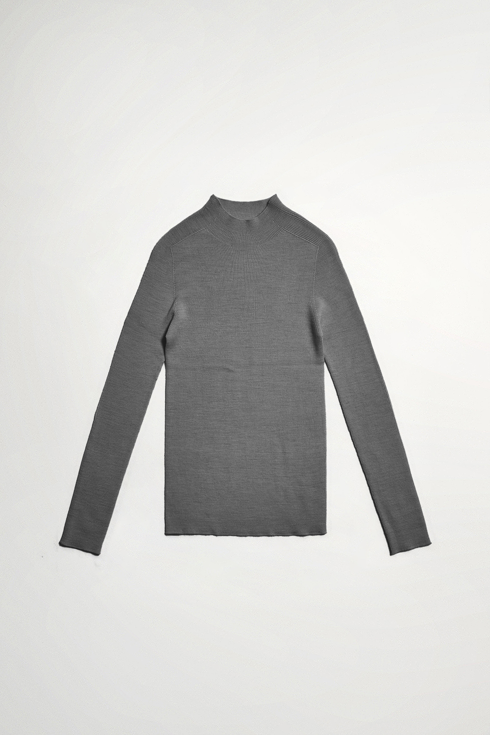 盼牧隨語半高領合身柔軟針織上衣 - 沉穩霧灰, 36 ➤上衣|雙11最殺 最低3折起|全館商品|❤️週週新品 | New|上著 | Tops|五、七分袖 • 長袖上衣|針織 • 毛衣