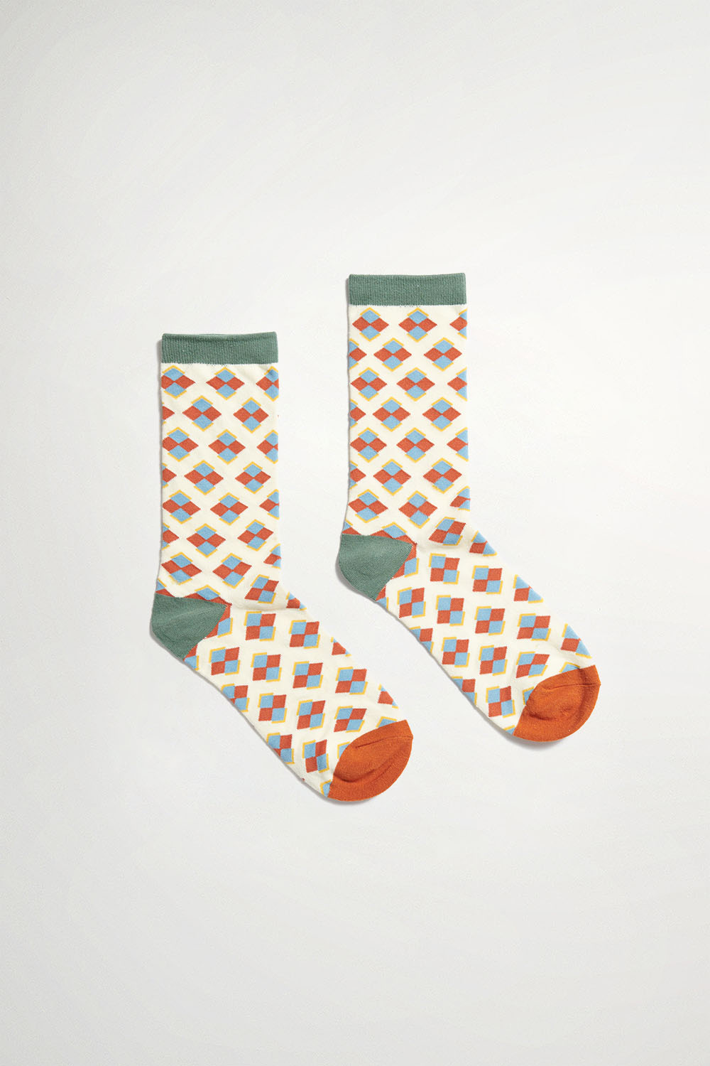 譁眾取寵•中筒襪_F 精品 | Accessories|襪子
